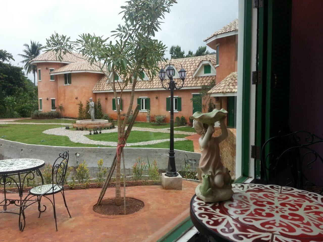 Cinque Terre Resort Thong Pha Phum Bagian luar foto